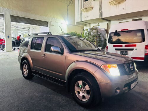 Nissan pathfinder 2006
