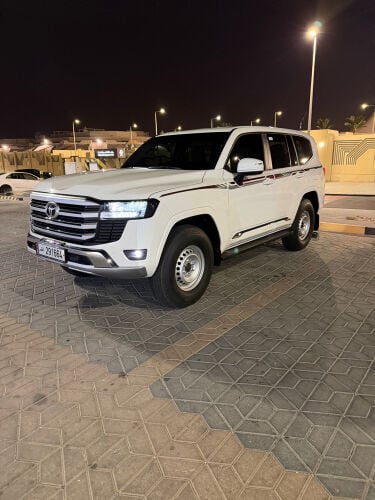 للبيع