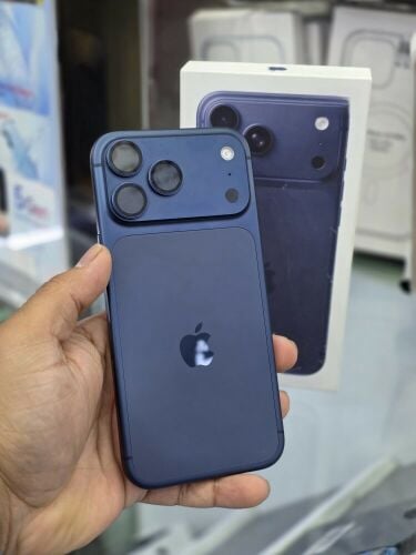 APPLE IPHONE 17 PROMAX 1TB USED