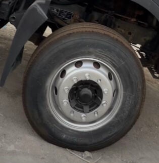 22.5-inch rims