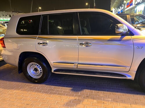 كروزر 5.7 نظيف وممتاز 
