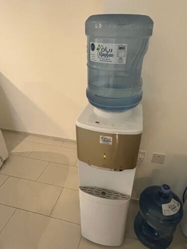 water dispenser (hot cold roomtem)