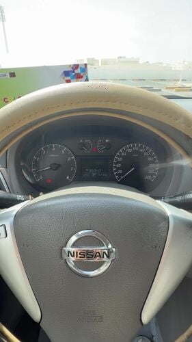 نيسان سنترا للبيع موديل 2015