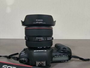 Canon EOS 5D Mark IV Premium Com