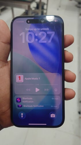 IPhone 16 black 