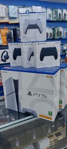 NEW SONY PS5 1TB