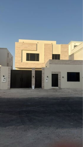 للبيع فيلا الثمامه تشطيب سوبر