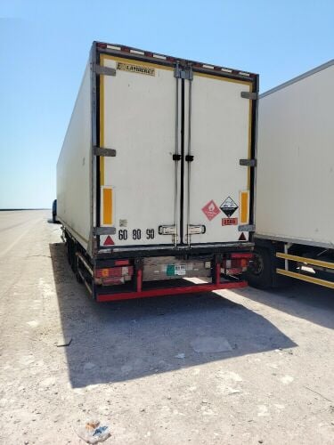 Trailer refrigerator