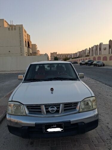 nissan pickup