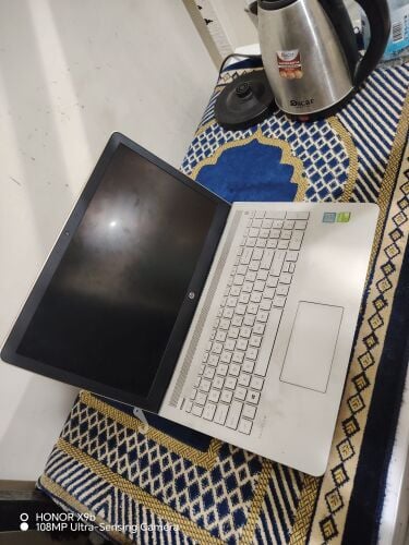HP Pavilion 15 | i5-7200U | 8GB RAM