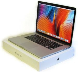 MacBook Pro Core i7 / 16GB/512GB