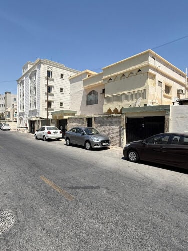 بيت شعبي بالمطار القديم 
