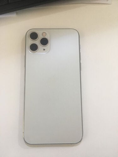 I Phone 11 Pro (Price negotiable )