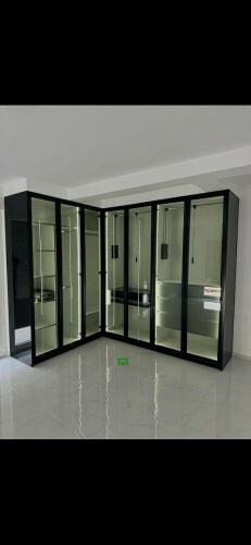 تصميم فاخر للدواليب وألواح التلفز