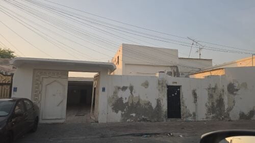 للبيع بيت في خليفه الجنوبيه