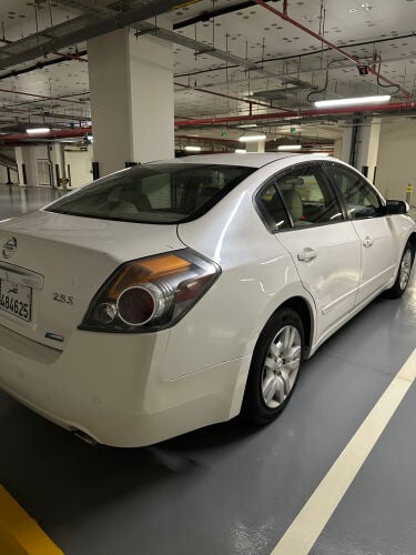 Nissan altima clean condition 2012