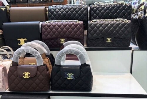 Chanel purse 200-250 riyal 