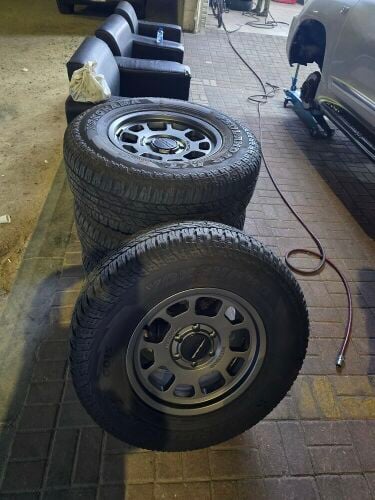 YOKOHAMA 17 size ring with tyre