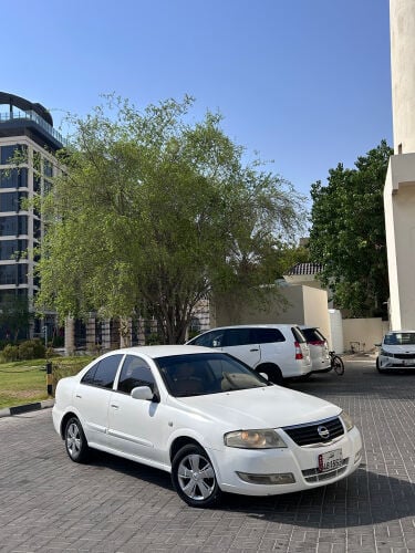 Nissan sunny 2012    new istamara 