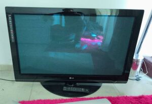 42 LG TV for sale (Not Smart)