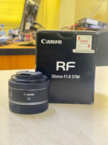 Canon RF lens 50.MM F1.8