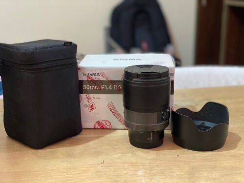 sony 50mm 1.4 art series lens