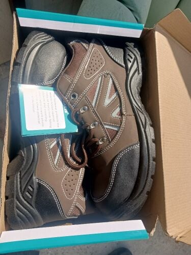 Breaker Men Safety Shoes 43 Size