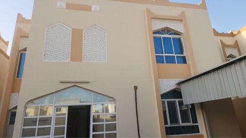 للبيع فيلا بالخور ماجرة