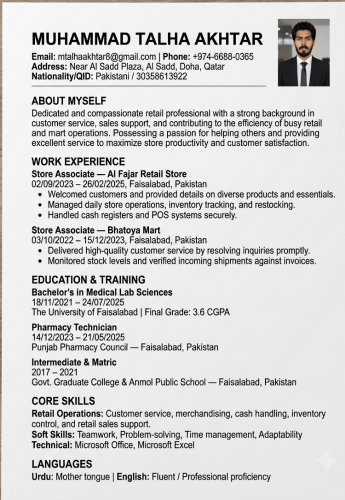Store keeper or pharmacy assistant