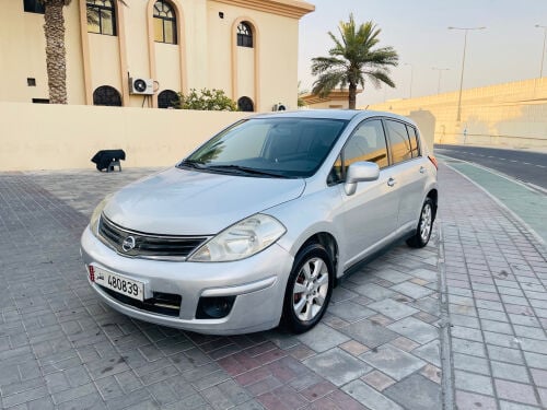 Nissan tiida 2012