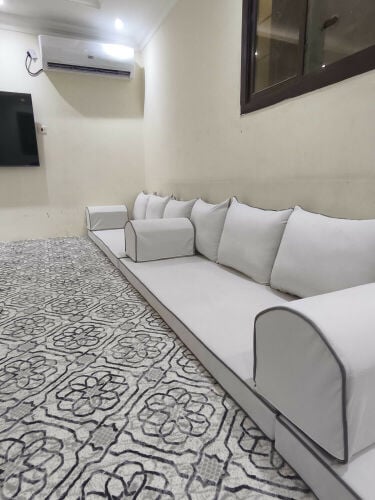 making new aradiya nd Upholstery