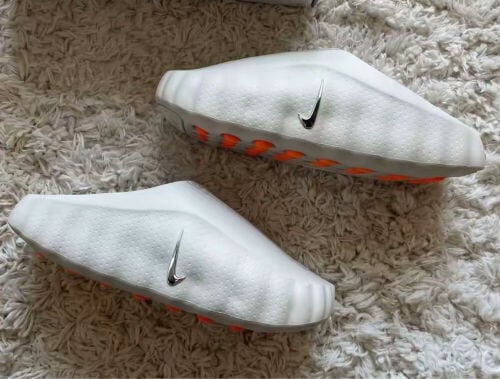 Nike Mind 001