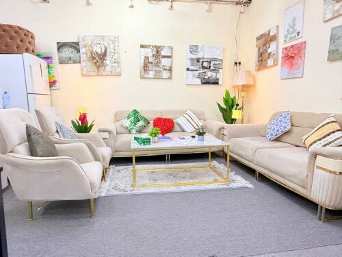 selling sofa set call 31690582