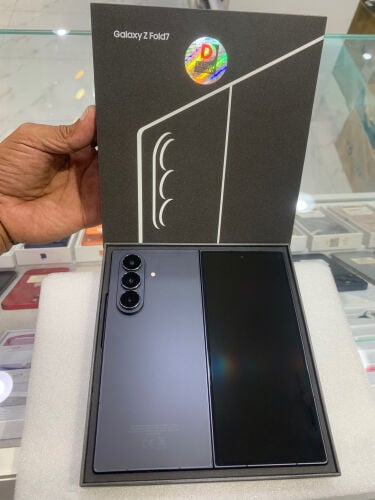 Galaxy Z Fold 7. 1tb 16gb ram