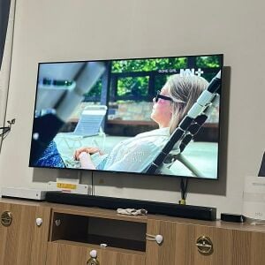 Samsung QLED TV and Soundbar Combo