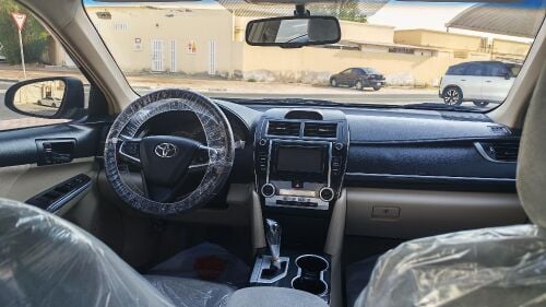 سيارة كامري موديل ٢٠١٦ 
نظيفة جدا