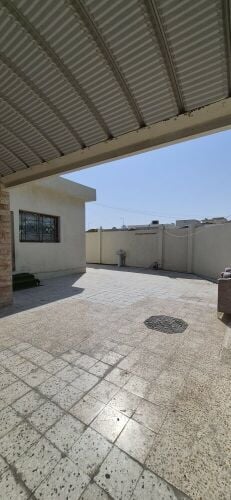Traditional house for rent in Al-Kh