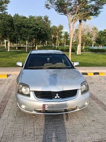 Mitsubishi galant