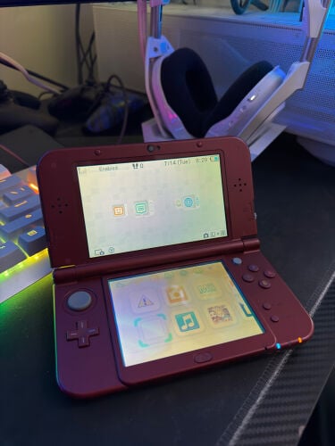 New Nintendo 3ds XL Red edition 