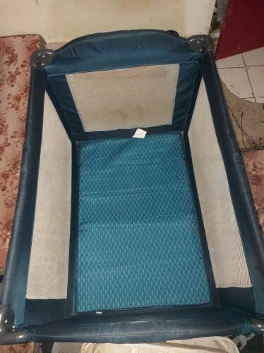 سرير اطفال