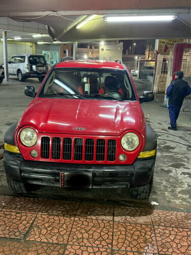 جيب شروكي ٢٠٠٥