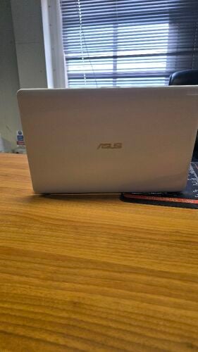 ASUS Laptop – Excellent Condition