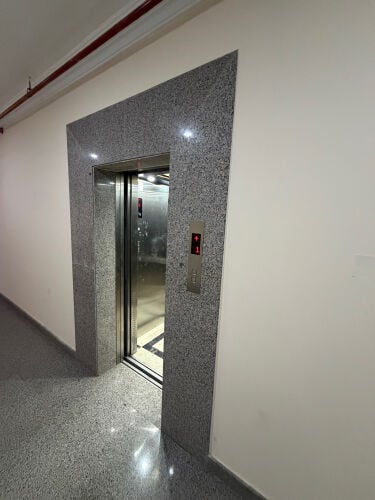 للايجارمكتب بالغرافه80متر4000
