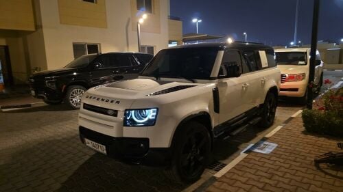 ديفندر ١٣٠