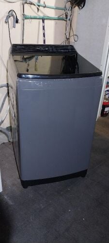 WASHING MACHINE FOR SALE.
