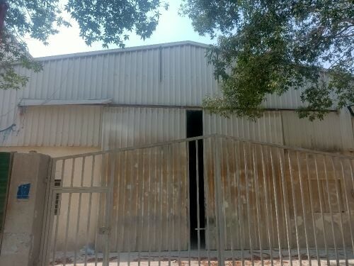 2 Store or Workshop for rent