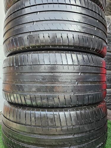 265-40-22,,,,Michelin brand
