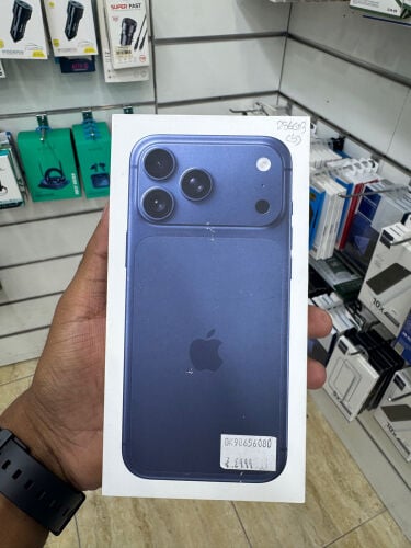 Apple i phone 17 pro max 