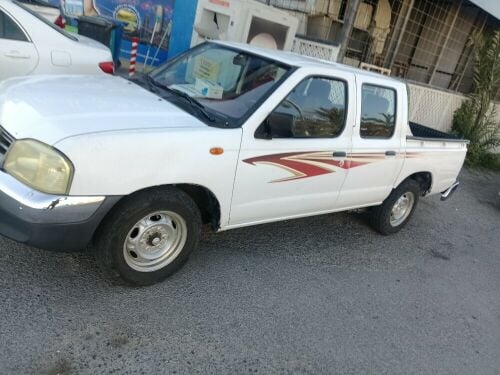 Nissan pickup
