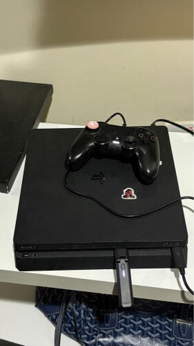 PlayStation 4 Slim
